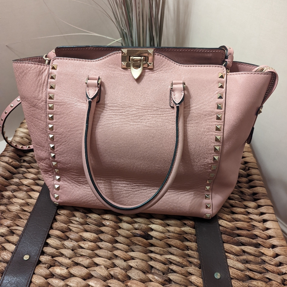 Valentino Garevani, Rock stud purse with cross body strap in pale pebble pink
